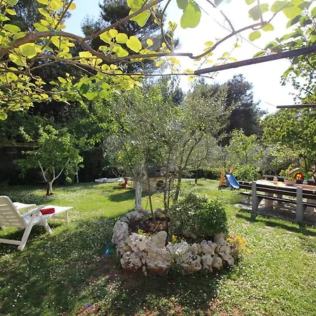 Modern Sabina With Garden Apartament *