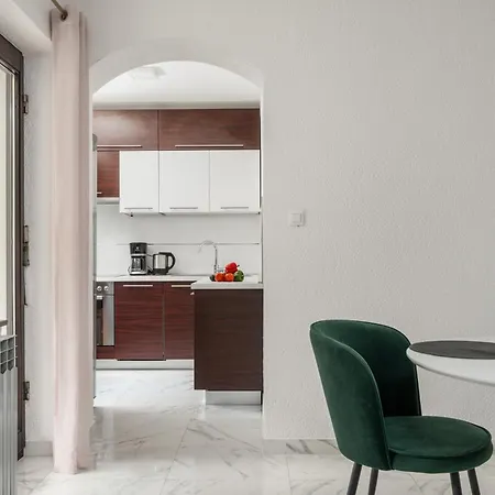شقة Modern Sabina With Garden