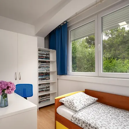 Modern Sabina With Garden شقة *